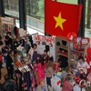 Vietnam attends Diplomatic Charity Bazaar 2015
