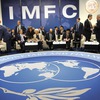 IMF warns Greece needs debt extension, may require writedown