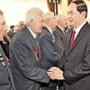 President meets Belarusian friendship association members, veterans