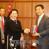 Singaporean, Vietnamese Parliamentary Chairs talk