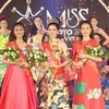 Vu Huong Giang crowned Miss Photo 2017