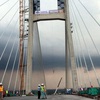 Final sections of Cao Lanh bridge joined