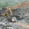 Vietnam, Laos sign iron ore mining contract