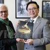 Vietnamese Party delegation visits Canada