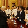 Party General Secretary and President Nguyen Phu Trong meets outstanding students