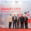 Teams pitch smart cities solutions for VN