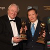 Vietnam Airlines receives two awards at World Travel Awards 2018