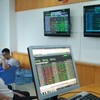 VN stocks fall for a second day on economic growth worries