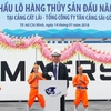 Vietnam ships first batch of seafood abroad in 2018