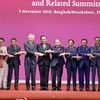 PM attends plenary meeting of 35th ASEAN summit