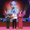 Winners of writing contest on simple and noble examples honoured