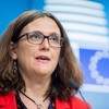 EU welcomes signing of free trade deals with Vietnam