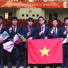 Vietnamese students bring home Asian physics prizes