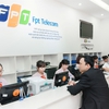 VN stocks post small gains amid poor market sentiment