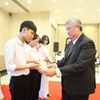 Scholarships presented to poor students in Bình Dương