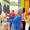 Elders devoted to keep gong tradition alive in Tuong Duong