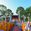 Vietnamese Buddhists solemnly observe Buddha's birthday