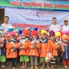 Da Nang volunteer club works to support upland children