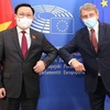 Top leaders of Vietnamese N.A., European Parliament hold talks