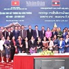 Vietnam and Laos look forward to raising two-way trade to 2 billion USD