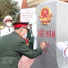Vietnam, Laos strengthen defence ties
