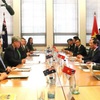 Australian FM affirms closeness of relations with Vietnam