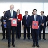 PM attends Vietnam-Netherlands Business Forum, meets leaders of Dutch firms