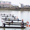 Kon Tum province holds dugout boat race