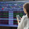 VN-Index sheds 0.11% on tepid trading