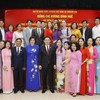 NA Chairman meets Vietnamese community in Laos