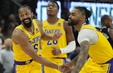 Los Angeles Lakers vượt qua Milwaukee Bucks đầy cảm xúc