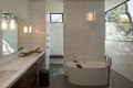 https://vtv1.mediacdn.vn/thumb_w/630/2015/30-marble-bathroom-design-ideas-24-1421312996908.jpg