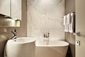 https://vtv1.mediacdn.vn/thumb_w/630/2015/30-marble-bathroom-design-ideas-4-1421312652117.jpg