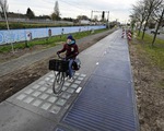 Ra mắt con đường xe đạp năng lượng mặt trời đầu tiên