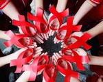 Hà Nội: 3,3 tỷ đồng ủng hộ quỹ hỗ trợ trẻ em nhiễm HIV/AIDS