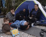 Cánh cửa vào Mỹ đóng chặt hơn với người tị nạn Syria