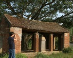 “Đình làng Việt - Những điều còn, mất” qua hơn 100 bức ảnh