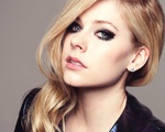 Avril Lavigne tái xuất làng nhạc vào năm 2017