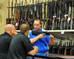 Doanh nghiệp Mỹ “nhanh chân” trong vấn đề kiểm soát súng đạn