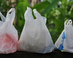 'Đánh' vào túi tiền, Indonesia quyết giảm việc sử dụng túi nylon