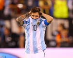 VIDEO: Messi sút penalty lên trời, ĐT Argentina dâng chức vô địch cho Chile