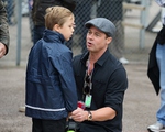 Brad Pitt bị giám sát khi gặp các con trong kỳ nghỉ
