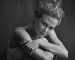 Không sợ xấu, Nicole Kidman, Julianne Moore không trang điểm xuất hiện trên Pirelli 2017