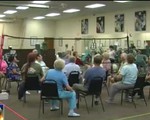 Lớp học 'Bóng chuyền ngồi' dành cho người già tại Mỹ
