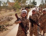 IS gia tăng tuyển mộ lính trẻ em