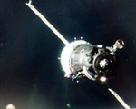 ​Tàu vũ trụ Nga đã đưa 3 phi hành gia lên ISS an toàn