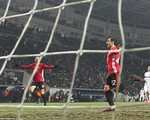 Europa League: Zorya 0-2 Manchester United: Mkhitaryan có bàn thắng đầu tiên