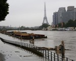 Ngập lụt tại Pháp: Mực nước có thể dâng cao tới gần 6m