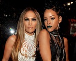 Jennifer Lopez cặp với Drake, Rihanna giận dữ