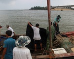 Tàu chở 44 người chìm ở Quảng Trị không được phép chở khách
